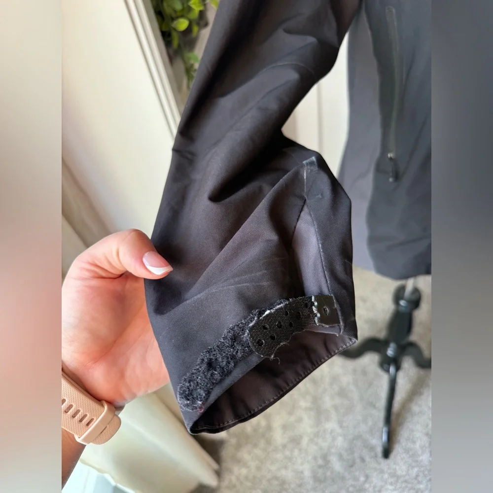 Patagonia Women’s Softshell Jacket Full Zip Black Gray Outdoor - Picture 3 of 10